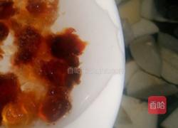 桃胶枸杞雪梨水的做法图解3