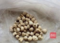 川贝枸杞炖雪梨的做法图解1