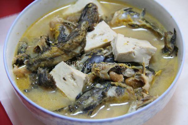 黄辣丁滚豆腐