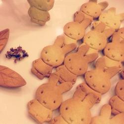 抹茶米菲兔饼干的做法[图]