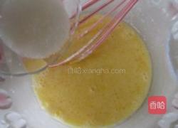 草莓彩绘蛋糕卷的做法图解7