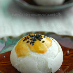 酥皮蛋黄月饼的做法[图]