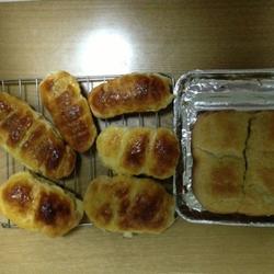 豆沙和火腿肠面包的做法[图]