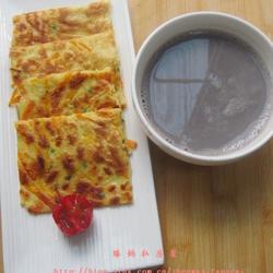 黑米薏仁豆浆&胡萝卜煎饼的做法[图]
