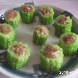 肉馅酿苦瓜的做法[图]