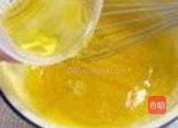 椰汁巧克力酱戚风卷的做法图解2