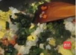 莴苣叶炒饭的做法图解8