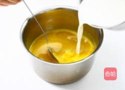 百香果慕斯蛋糕的做法图解3