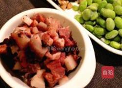 红曲酱香肉炒饭的做法图解1