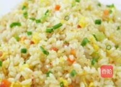 腊肠香菇蛋炒饭的做法图解3