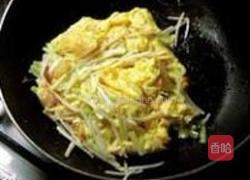 牛乳炒蛋的做法图解2