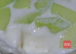 香瓜牛奶冰的做法图解3