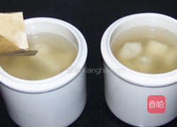 养颜润燥梨汤的做法图解2