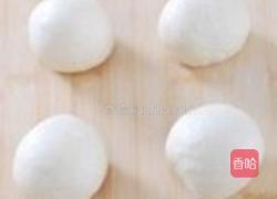 奶酪火腿鹌鹑蛋咸面包的做法图解1