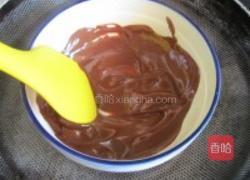 巧克力慕斯刷绣蛋糕的做法图解7