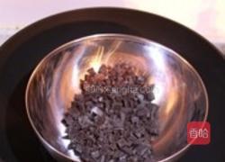 树莓奶油巧克力塔的做法图解5