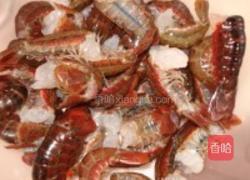 五彩虾仁炒饭的做法图解1