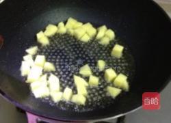 土豆烧豆腐的做法图解2