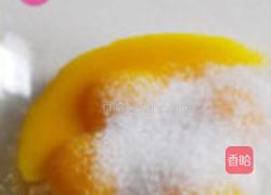 黄桃鲜奶油蛋糕的做法图解1