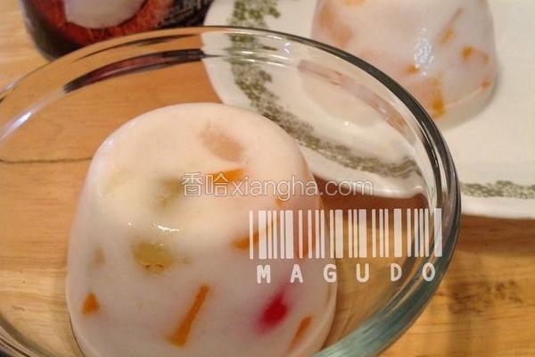 椰浆什锦果冻