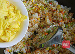 什锦黄金炒饭的做法图解11