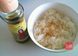 金枪鱼辣白菜紫菜包饭的做法图解4