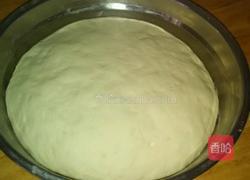 芹菜猪肉馅包子的做法图解1