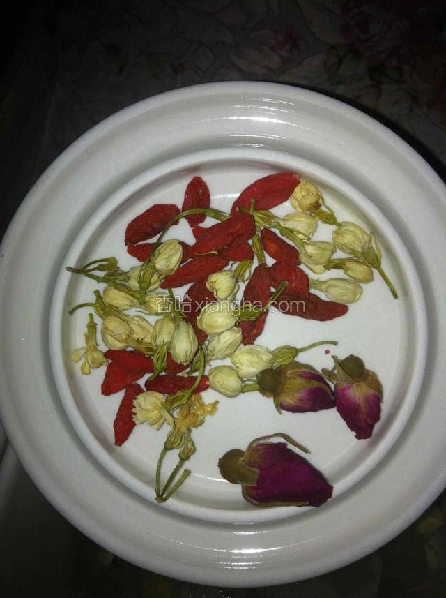 先把食材选好