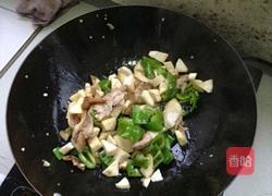 肉片鸡腿菇的做法图解4