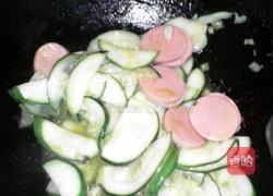 葫芦爪炒火腿肠的做法图解5