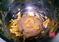 牛角面包的做法图解2