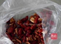 红枣银耳羹的做法图解2