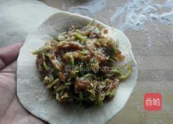 西葫芦猪肉包的做法图解9