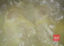 青酱嫩滑白斩鸡的做法图解2