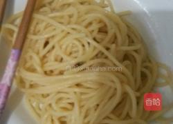 西红柿鸡蛋意面的做法图解2