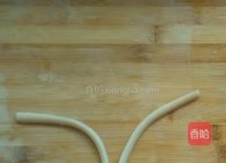 爱心煎蛋的做法图解3