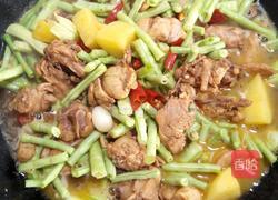 豇豆烧鸡肉的做法图解4