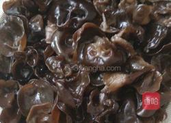 凉拌苦瓜黑木耳的做法图解5