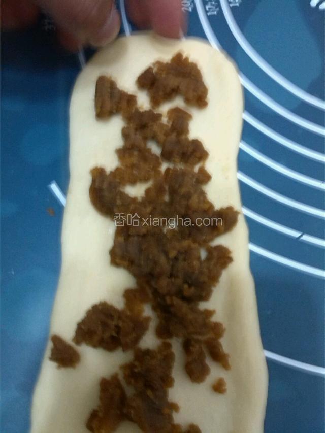上面放上豆沙