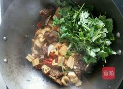 藕闷牛排的做法图解5