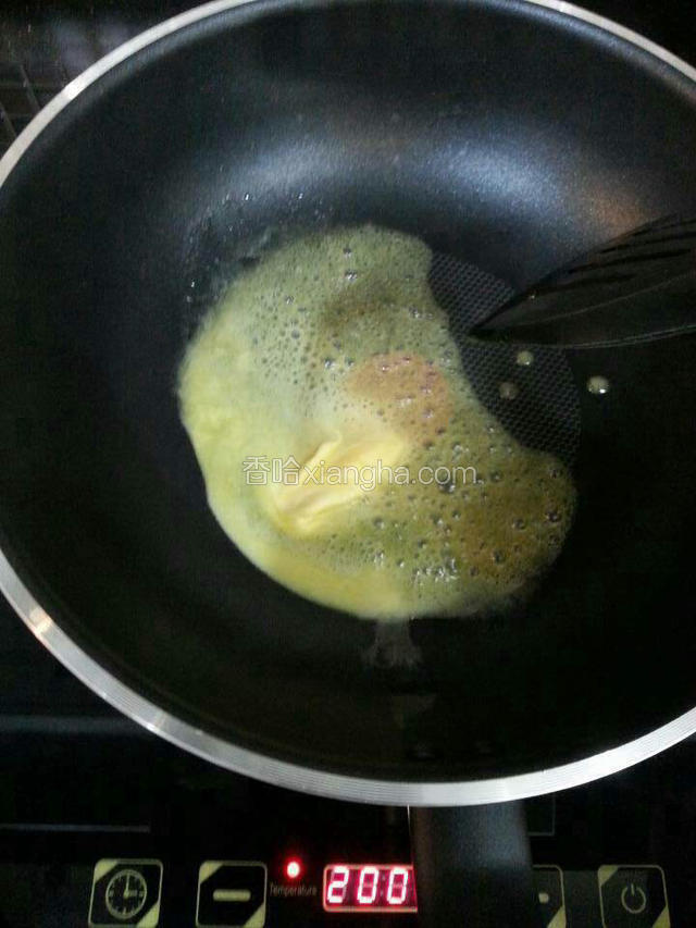 热锅加入牛油