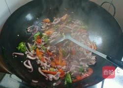 鱿鱼爆炒韭菜的做法图解5