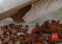 酱油鸡脚鸡翅的做法图解1