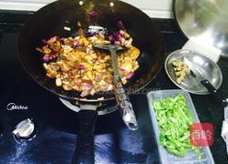 青椒五花肉的做法图解2