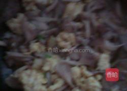 平菇烧蛋的做法图解4