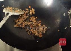 鸳鸯面片配鱿鱼汤的做法图解8