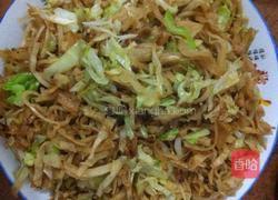 圆白菜炒饼的做法图解6