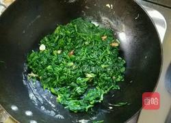 菠菜炒鸡蛋的做法图解3