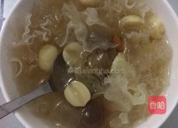 虞氏桂圆莲子银耳汤的做法图解4