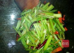 辣炒芹菜的做法图解7